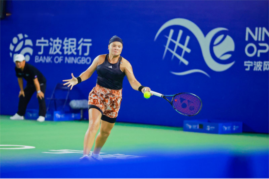 在参加欧联